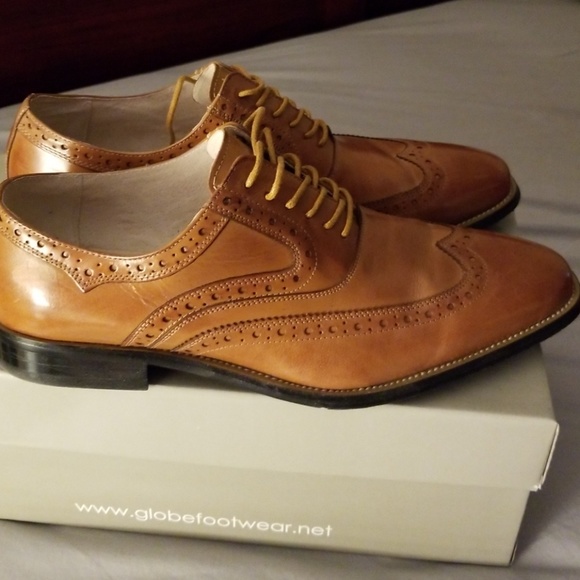 Shoes - Picture 2 of 3